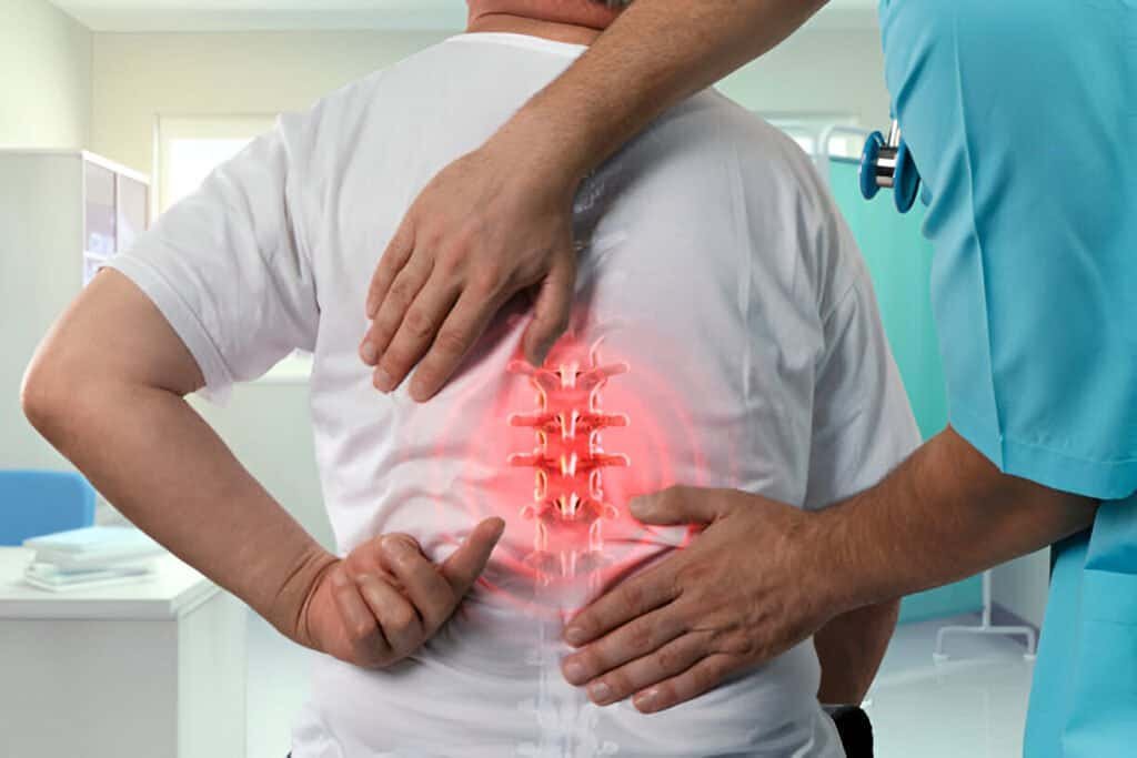 Can you treat spinal cord injuries ?